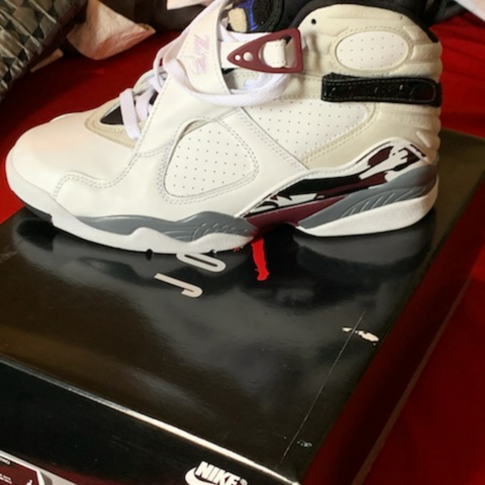Coach purse,Guess purse,Womans Air Jordans 8 Retro - Picture 13 of 16